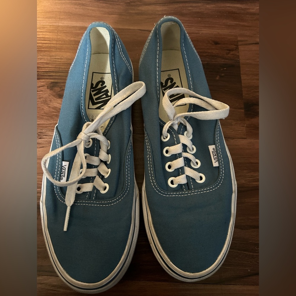 Vans navy authentic size men’s 6/womens 7.5